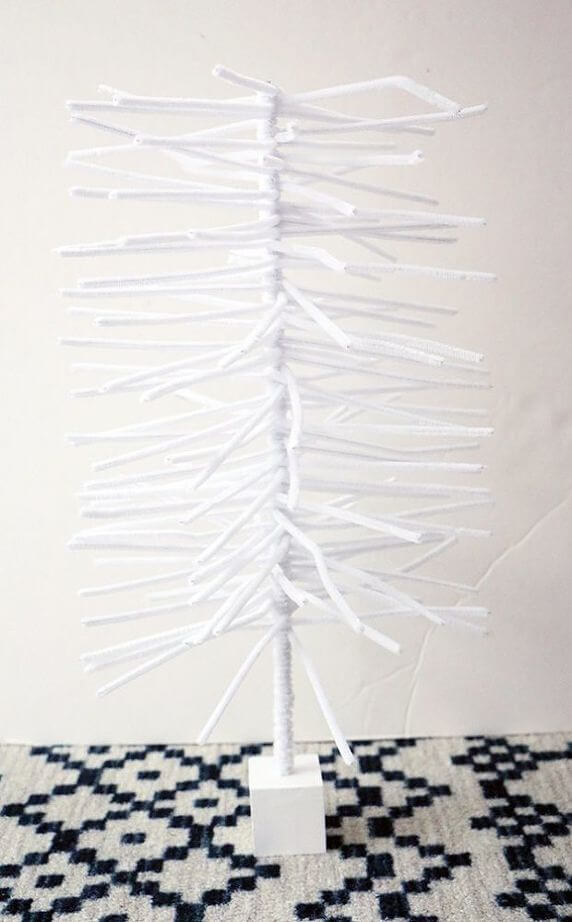 DIY Pipe Cleaner Christmas Tree (7)