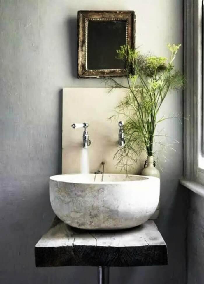 12 Unusual Sinks For The Bathroom